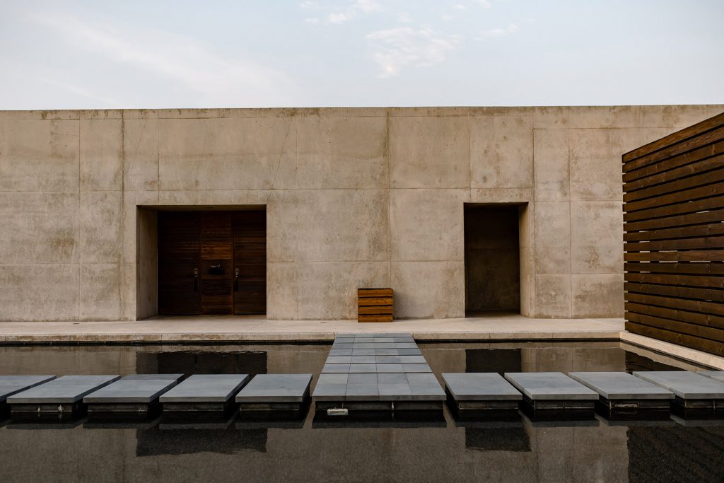 Amangiri's beautiful courtyard and pond area.