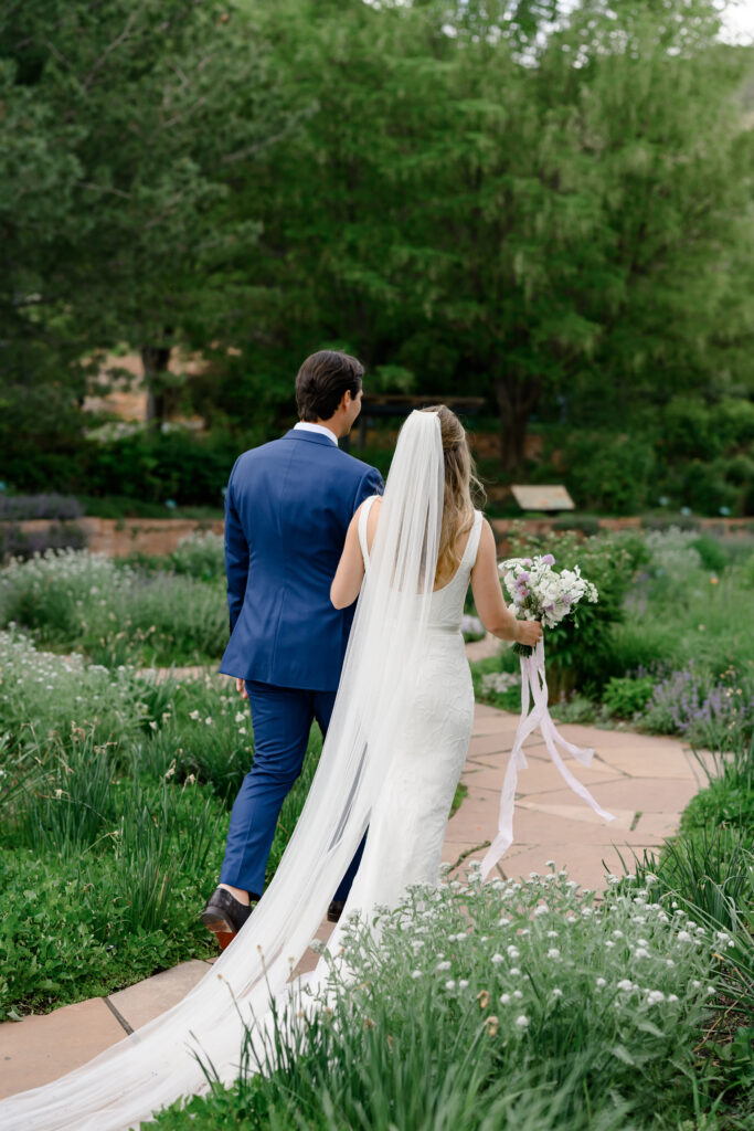 spring wedding at red butte gardens in utah