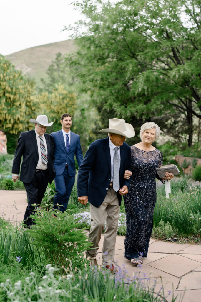 spring wedding at red butte gardens in utah